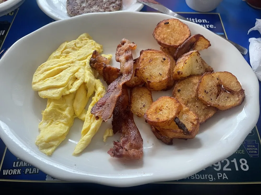 Eggs Bacon & House Potatoes