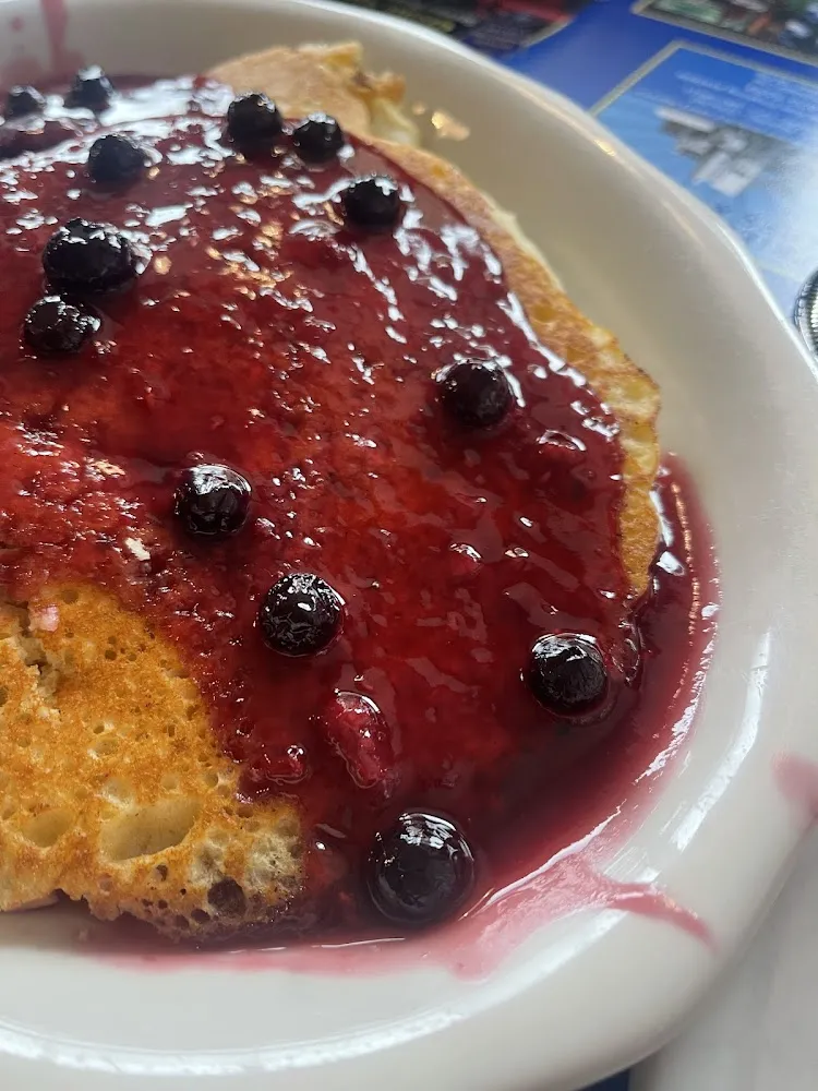 Pancake with Berry Sauce